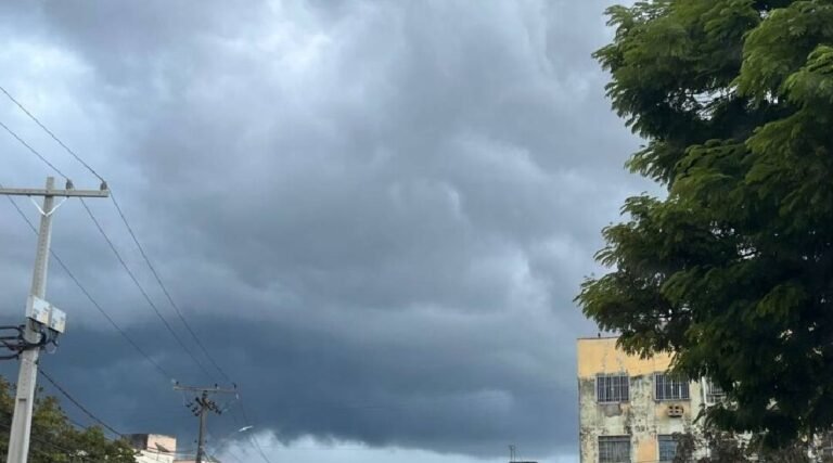 Fluxo de umidade em baixos níveis pode influenciar chuvas no domingo, 14, no Acre