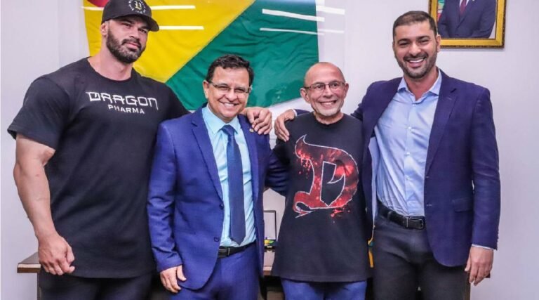 Gonzaga e Nicolau recebem atleta que representará o Acre na “Copa do Mundo” do fisiculturismo e destacam importância do esporte