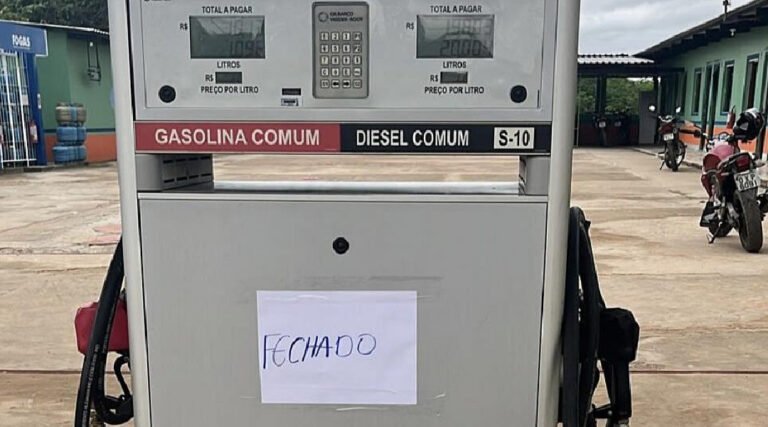 Empresários suspendem venda de combustíveis para exigir porto no Acre; Deracre divulga nota