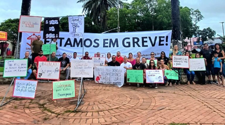 Greve no Ifac completa 32 dias e não tem previsão para acabar