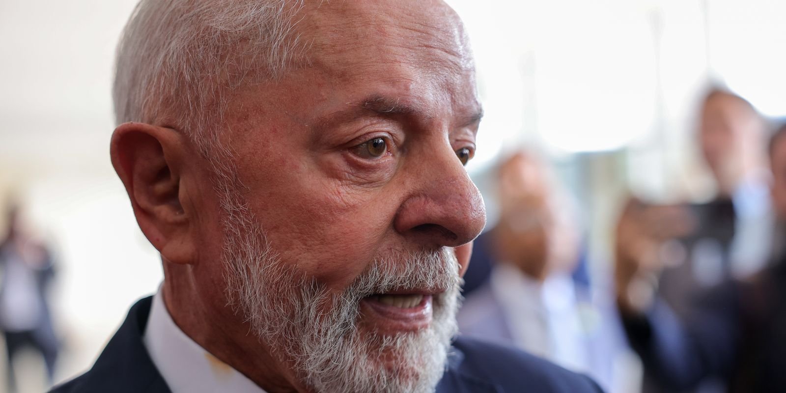 lula-reclama-de-burocracia-e-pede-“resposta-imediata”-ao-rs lula-reclama-de-burocracia-e-pede-“resposta-imediata”-ao-rs