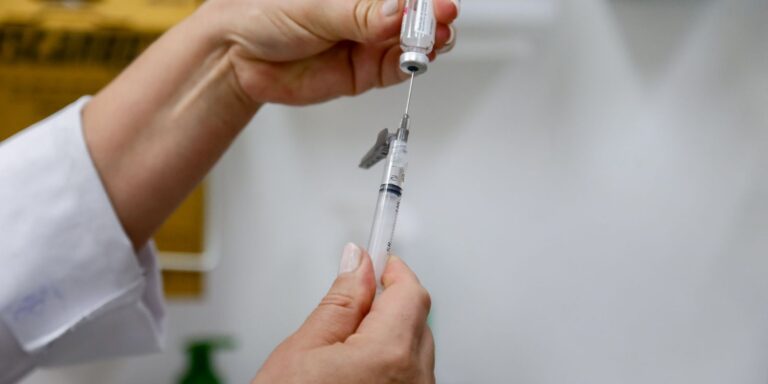 sem-doses-com-validade-proxima,-df-nao-amplia-vacinacao-contra-dengue