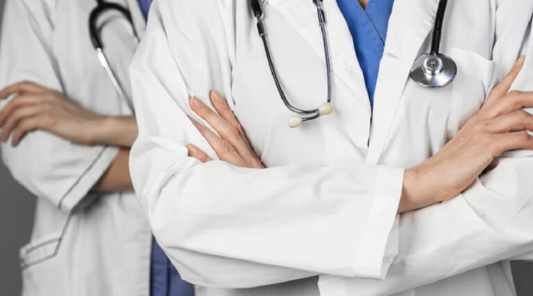 Sem avanços no PCCR, médicos do Acre podem deflagrar greve esta semana