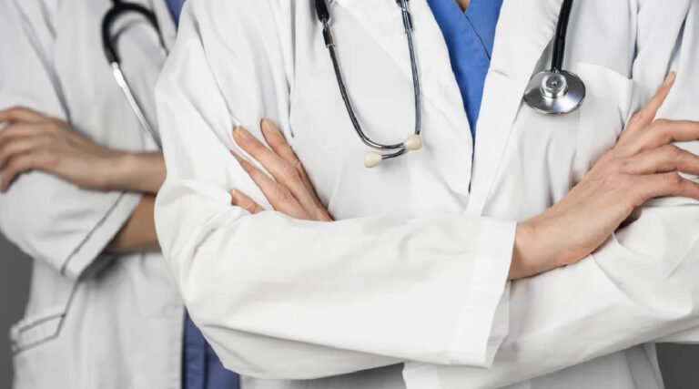 Médicos do Acre entram em estado de greve e dão prazo de 40 dias para negociação com governo