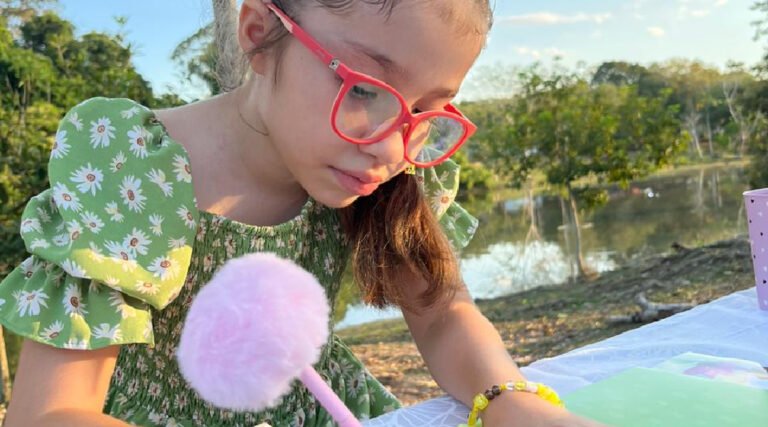 Mini autora acreana de apenas 7 anos cria série de livros infantis; 1º volume sai neste final de semana