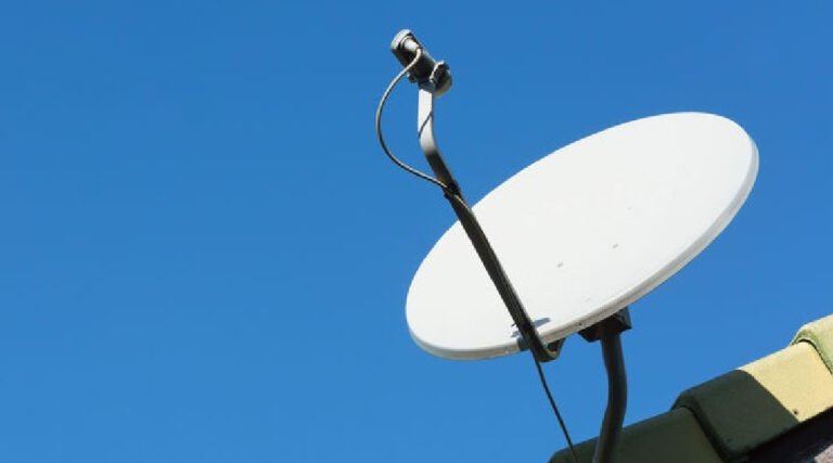 Projeto “Siga Antenado” instala parabólicas digitais gratuitamente para famílias do Juruá inscritas no CadÚnico