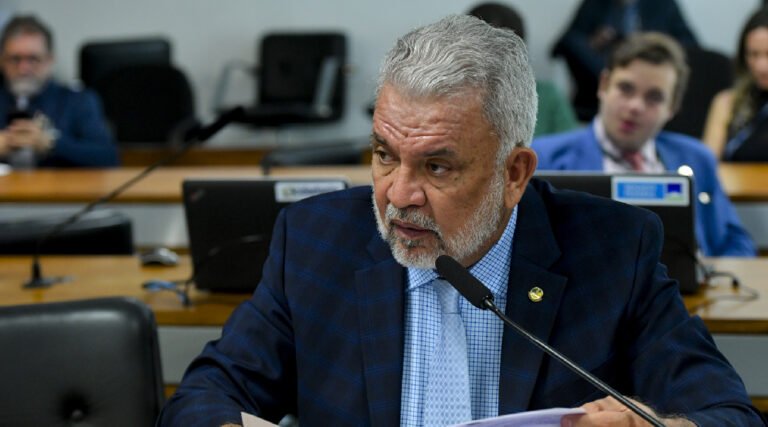 Petecão anuncia investimento de R$ 1,1 milhão em novos veículos para Cruzeiro do Sul