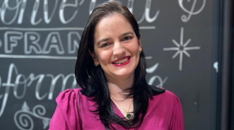 Durante podcast, Delegada comenta crime em que a mãe trocava a filha por entorpecente em boca de fumo