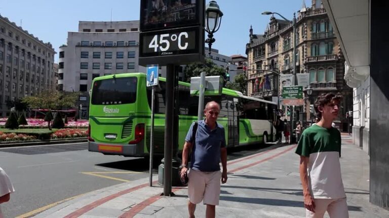 onda-de-calor-no-verao-europeu-atinge-o-norte-tradicionalmente-mais-frio-da-espanha-|-cnn-brasil