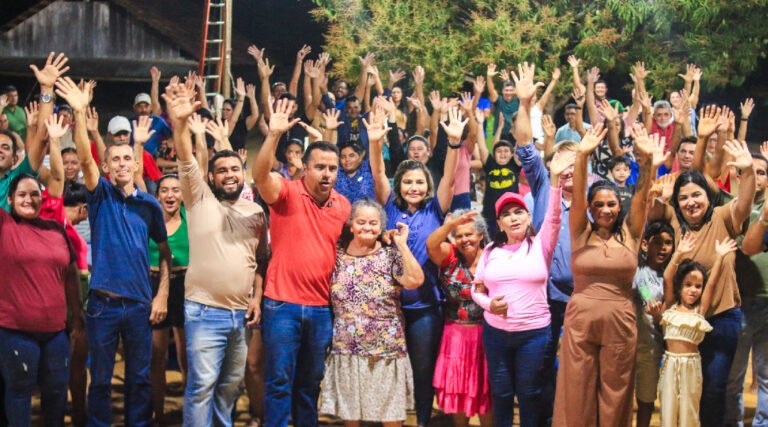 Jéssica Sales e João Tota realizam reunião e atraem apoiadores no Japãozinho