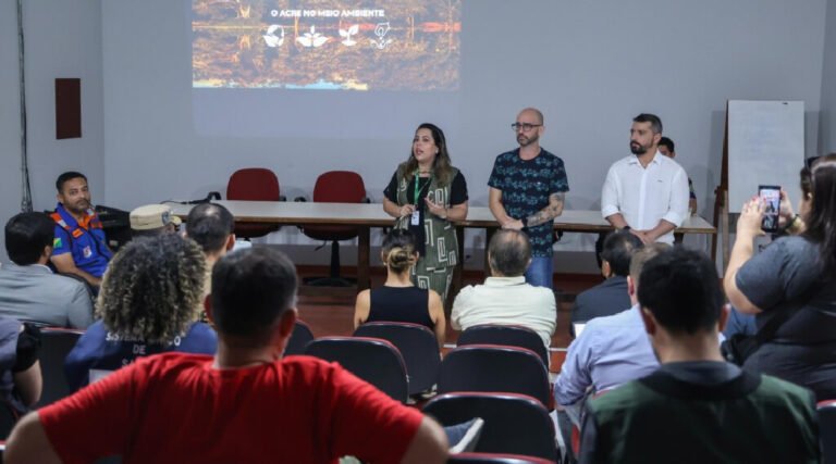 Gabinete de Crise realiza reunião em Cruzeiro do Sul para estruturar ações prioritárias no combate à seca extrema