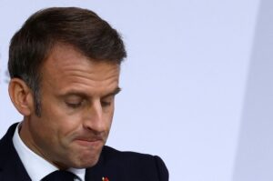 macron-se-reunira-com-ex-socialista-em-meio-a-busca-por-premie-|-cnn-brasil