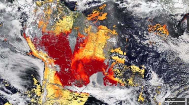 Fumaça do Acre é uma das responsáveis por cortina que cobre 60% do país, diz pesquisadora