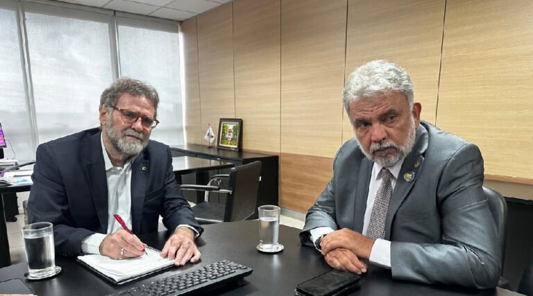 Governo federal destina R$ 5,4 milhões a famílias atingidas pela estiagem no Acre, anuncia Petecão