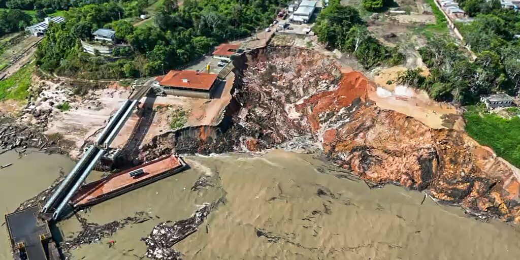 porto-em-manacapuru,-no-amazonas,-desaba-em-meio-a-obras