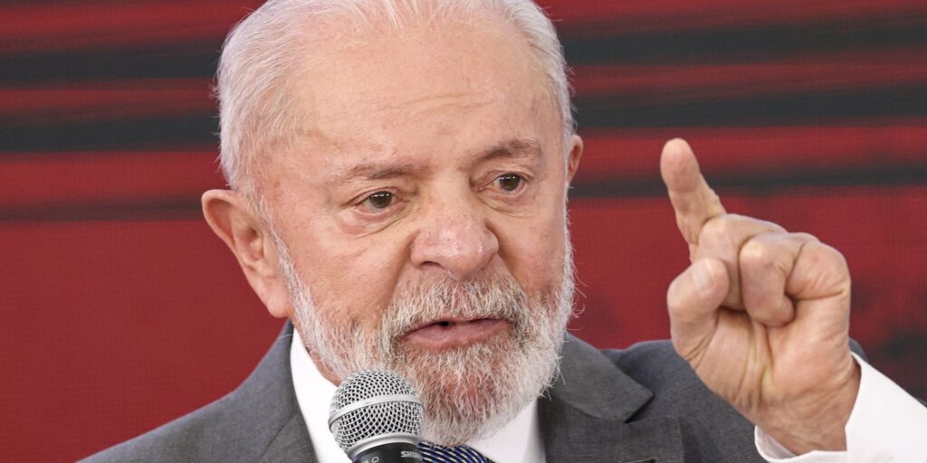 lula-assina-mp-que-preve-apoio-financeiro-a-produtores-rurais-gauchos