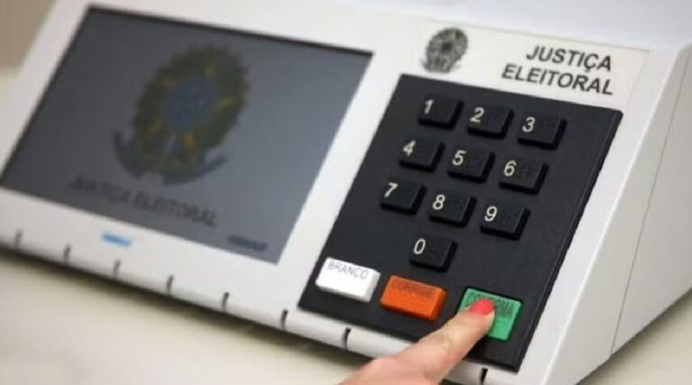 Eleições 2024: conheça os prefeitos eleitos e reeleitos nos 22 municípios do Acre; confira