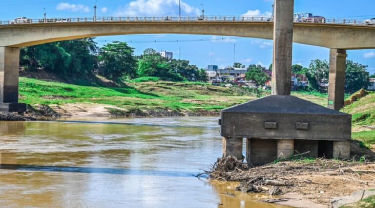 Chuvas fazem Rio Acre voltar a subir quase 30 centímetros em 24 horas