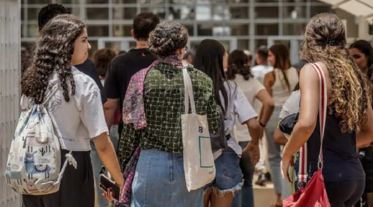 Acre registra mais de 9 mil inscritos no Enem concluintes da rede pública