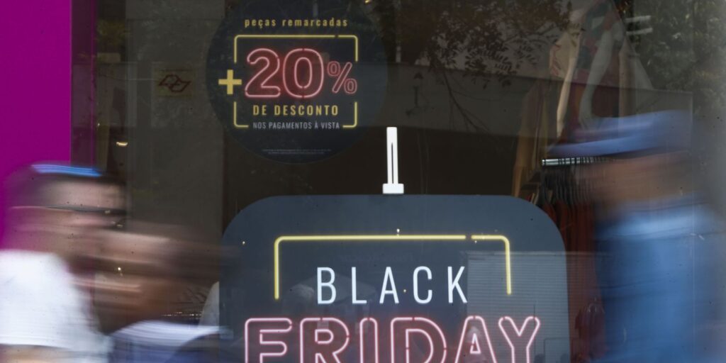 black-friday:-maioria-dos-consumidores-deve-gastar-de-r$-201-a-r$-500