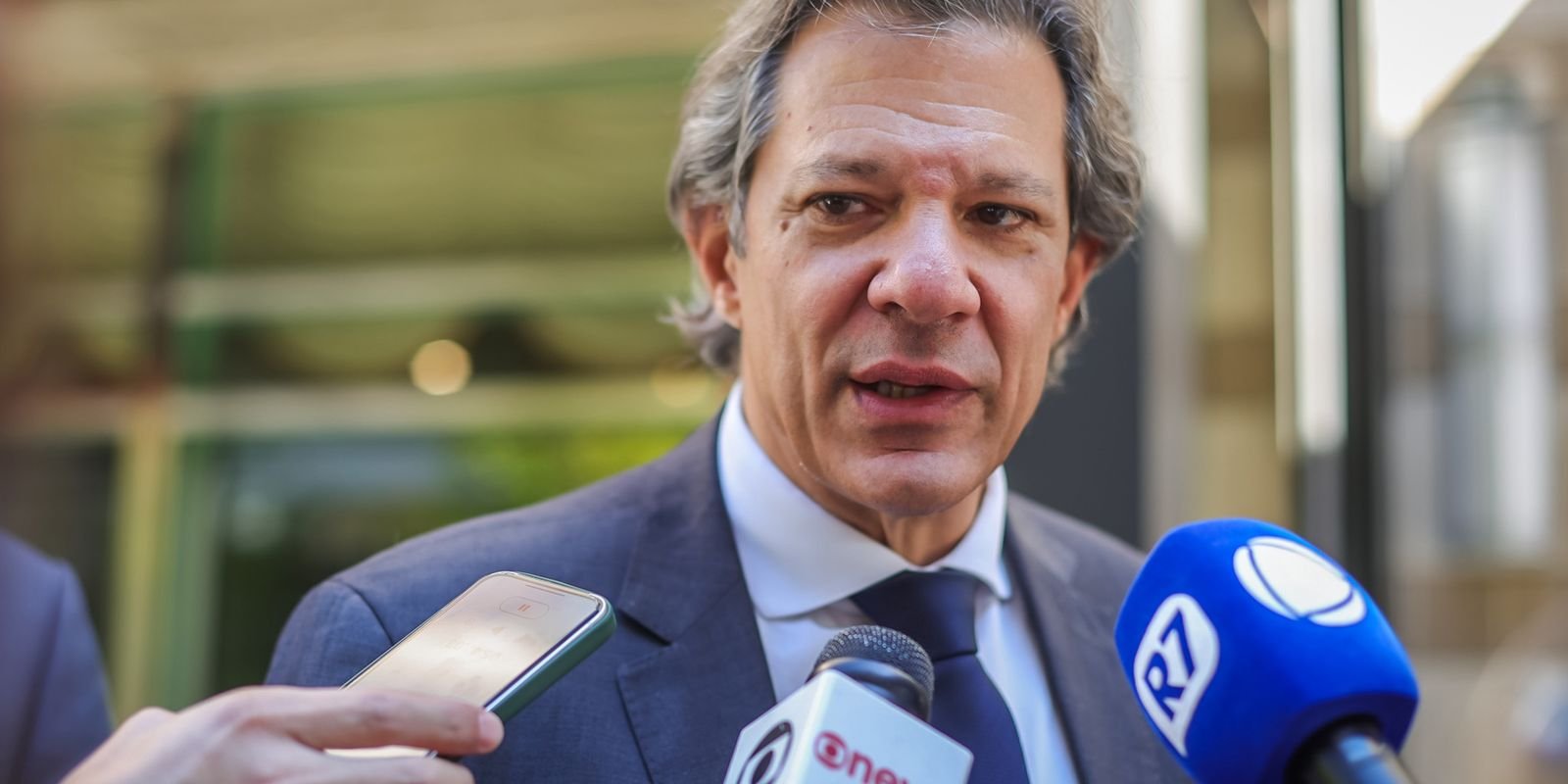 haddad-discute-pacote-de-corte-de-gastos-com-forcas-armadas haddad-discute-pacote-de-corte-de-gastos-com-forcas-armadas