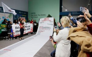 negociacoes-da-cop29-envolvem-meta-de-us$1-trilhao-em-ajuda-para-paises-pobres-|-cnn-brasil