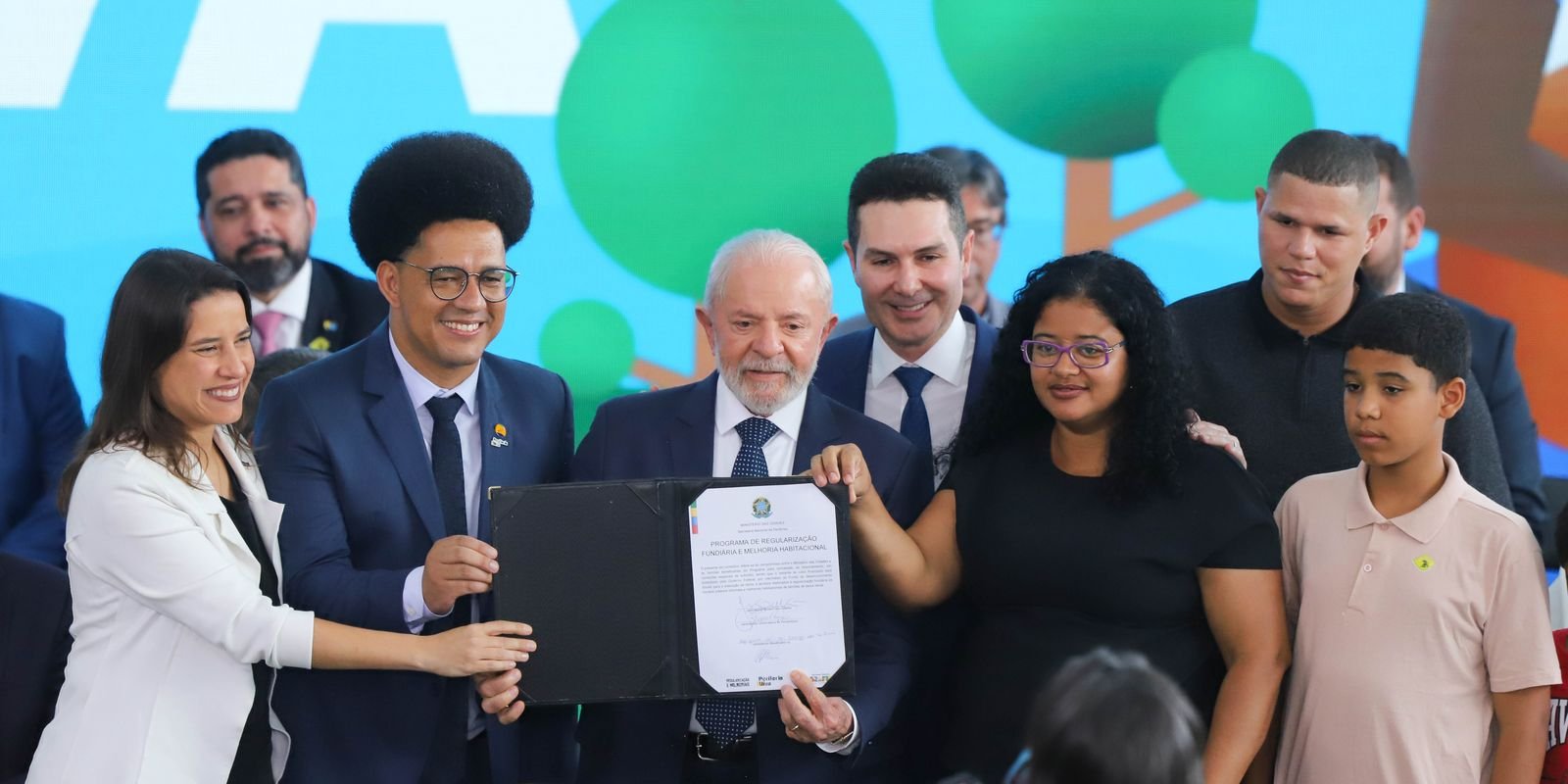 lula-lanca-programa-de-urbanizacao-de-favelas-periferia-viva lula-lanca-programa-de-urbanizacao-de-favelas-periferia-viva