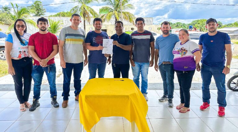 Prefeito Jailson Amorim assina ordem de serviço da obra de recuperação do Centro Tecnológico