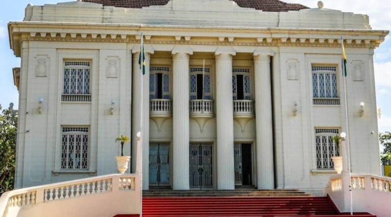 Gladson já pagou mais de R$ 3 bilhões em dívidas de gestões do PT