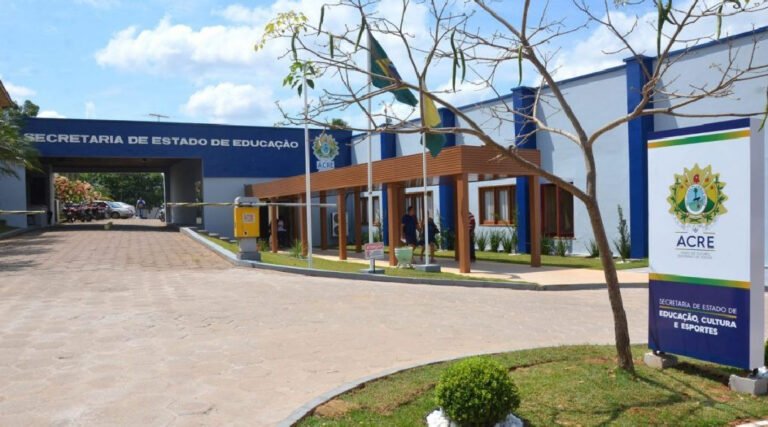 SEE convoca servidores para regularizar pendências de estágio probatório; Confira lista