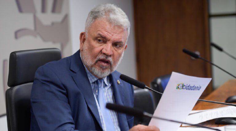 Petecão apresenta relatório da Educação e Cultura para a Lei Orçamentária de 2025, e garante para a Ufac R$ 30 milhões extras