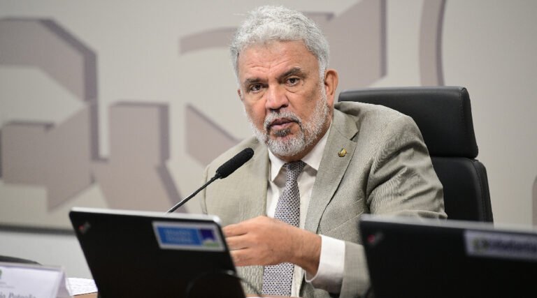 Petecão anuncia pagamento de obras de infraestrutura e lazer em Cruzeiro do Sul no valor de R$ 1,4 milhão