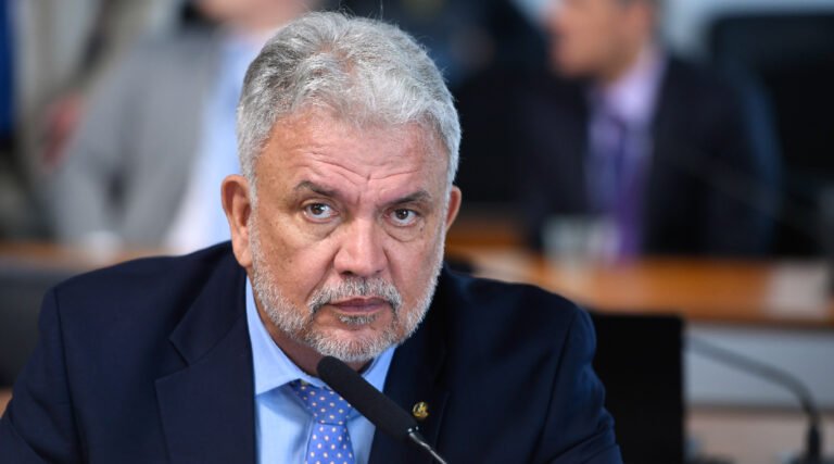 Petecão anuncia pagamento de mais obras de infraestrutura urbana em Rodrigues Alves no valor de R$ 1 milhão