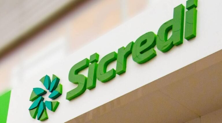 Dê um Grande Passo Financeiro para 2025: Dicas para Organizar Suas Finanças com o Sicredi