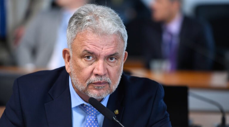 Petecão garante R$ 960 mil para revitalização do estádio municipal de Assis Brasil