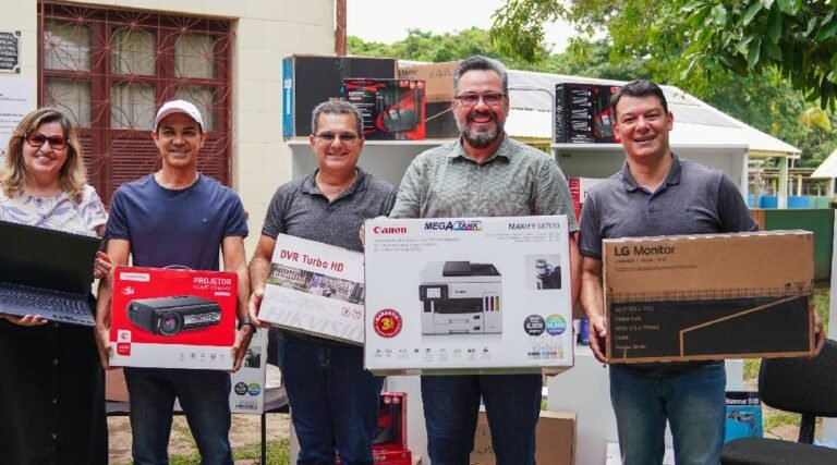 Senador Alan Rick e prefeito Zequinha fortalecem as instituições sociais do Juruá