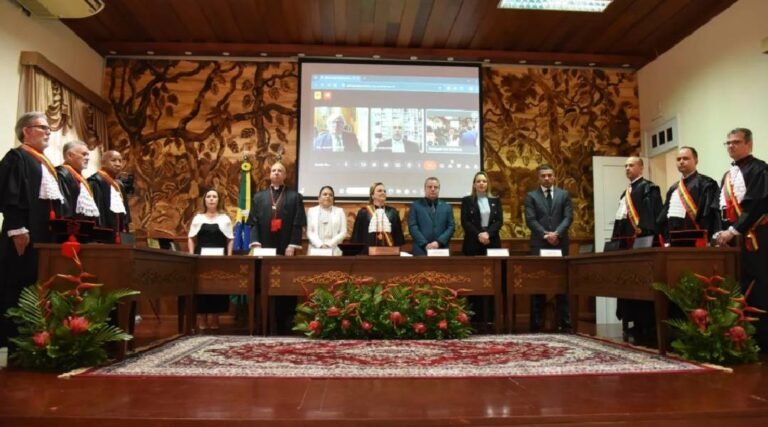 Tribunal de Justiça do Acre empossa oito novos juízes substitutos