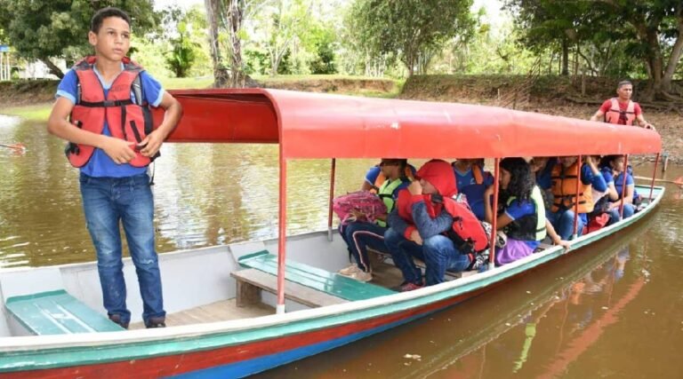 Pagamento de Barqueiros Escolares em Cruzeiro do Sul começa nesta quinta-feira (16)