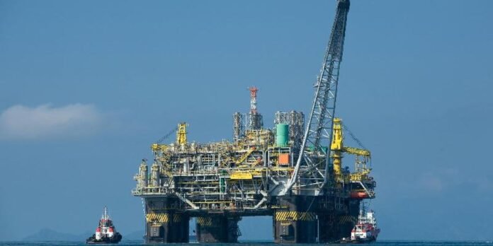 producao-de-petroleo-e-gas-se-mantem-proximo-a-recorde-de-2023 producao-de-petroleo-e-gas-se-mantem-proximo-a-recorde-de-2023