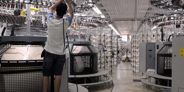 producao-industrial-fecha-ano-com-alta-em-17-dos-18-locais-pesquisados