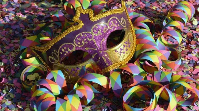 Realizado na praça Orleir Cameli, Carnaval em Cruzeiro do Sul promete ser uma das maiores festas carnavalescas do Acre