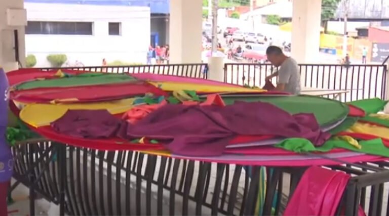 Cruzeiro do Sul se prepara para o carnaval 2025 com início da ornamentação na Praça Orlei e Cameli
