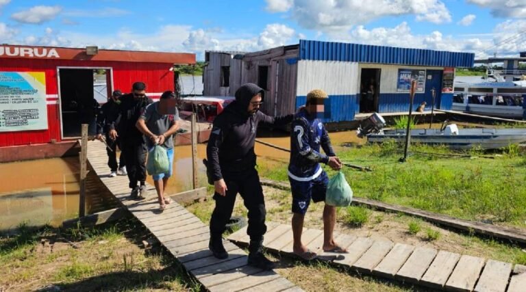 Em Marechal Thaumaturgo, dois homens são presos por crimes sexuais e transferidos para Cruzeiro do Sul