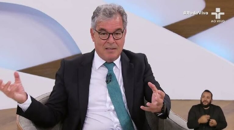 “Nós erramos”, diz Jorge Viana sobre o avanço da direita no Acre, em entrevista ao Roda Viva