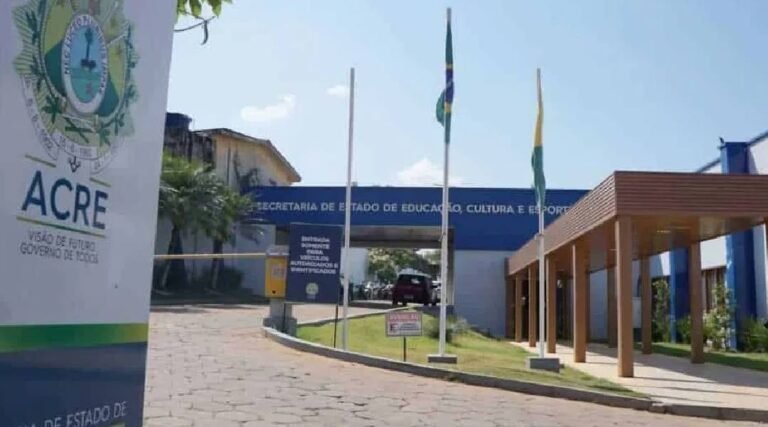 Educação prepara decreto com regras contra o uso de celulares nas escolas do Acre