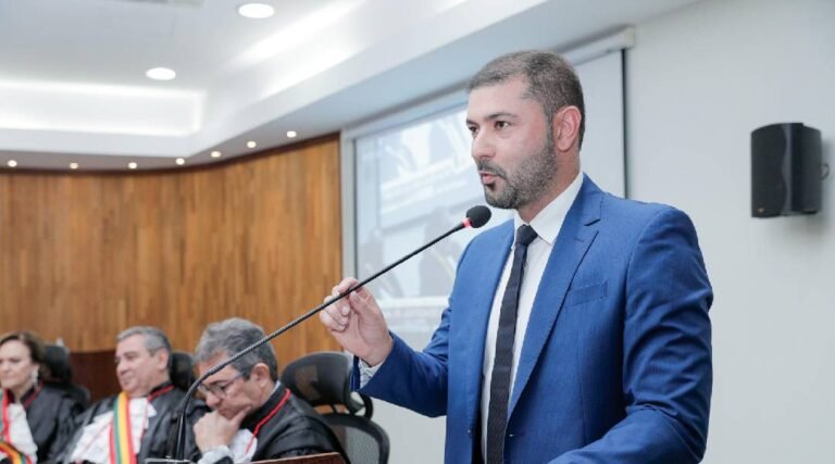 Na posse do presidente do Tribunal de Justiça, Nicolau Jr defende parcerias entre os poderes