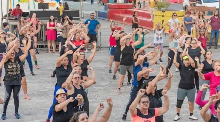 Prefeitura de Cruzeiro do Sul abre inscrições para comerciantes atuarem no Carnaval 2025