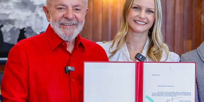 lula-indica-veronica-abdalla-para-o-superior-tribunal-militar lula-indica-veronica-abdalla-para-o-superior-tribunal-militar