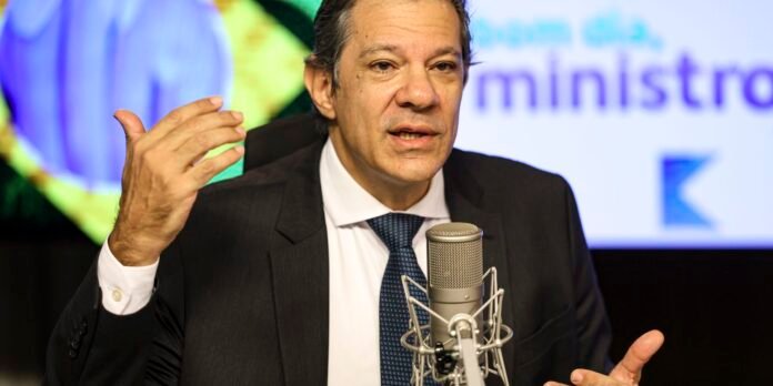 consignado-para-clt-busca-proteger-trabalhador-de-juros,-diz-haddad consignado-para-clt-busca-proteger-trabalhador-de-juros,-diz-haddad