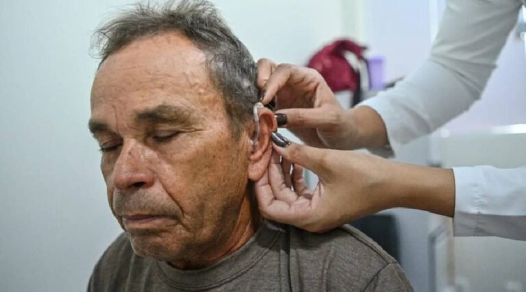 Governo do Acre beneficia mais de duas mil pessoas por ano com aparelhos auditivos